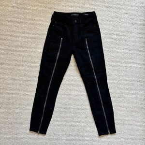 GUESS Skinny Women's Black Jeans with Zip Detail